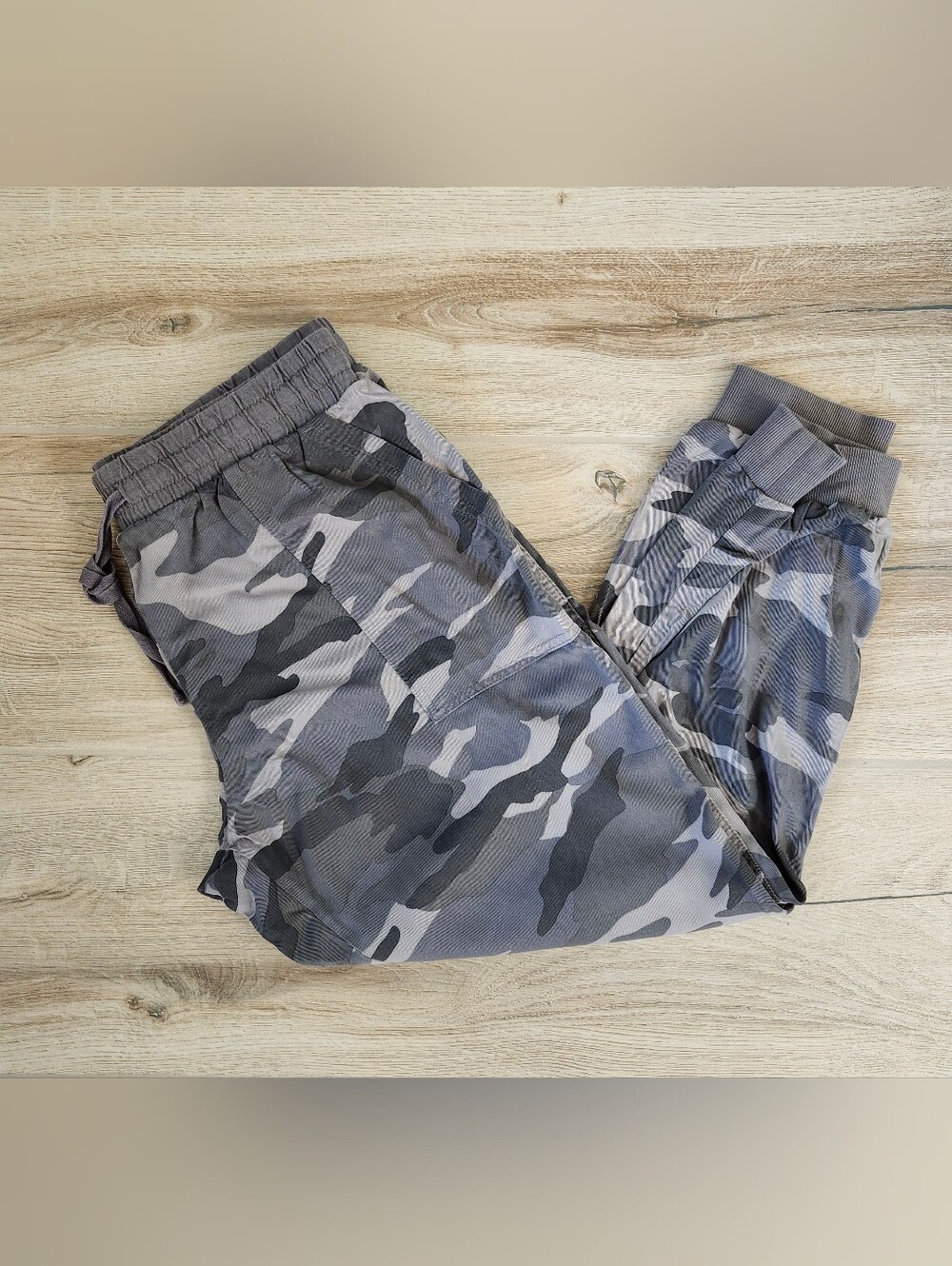 Splendid Jogger Style Pants Camo Size L